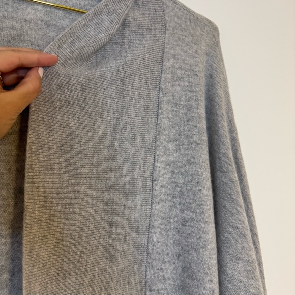 Athleta Gray Cashmere Wool Nirvana Cocoon Pranayama Wrap Cardigan Sweater Medium - Picture 7 of 10